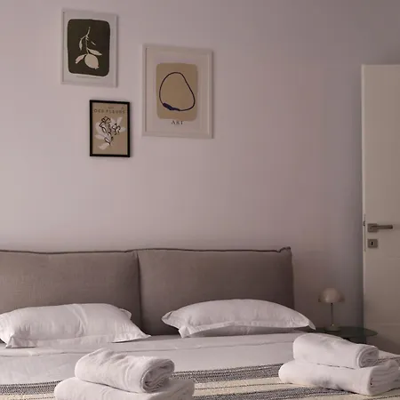 My Place Free Parking & Self Check-in Apartman *